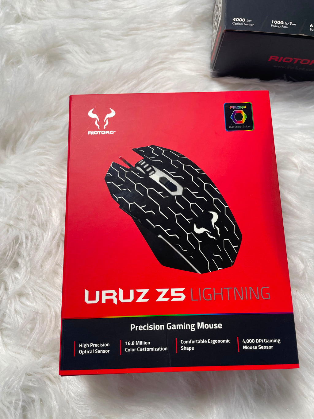 RIOTORO URUZ Z5 Gaming Mouse